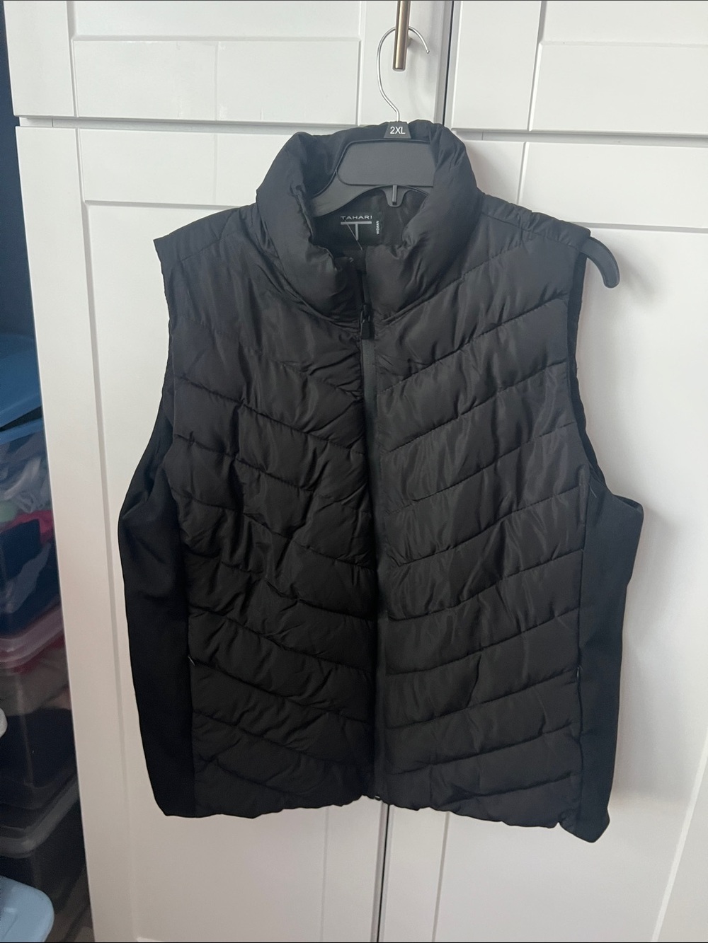 Tahari Black Quilted Puffer Vest for Men